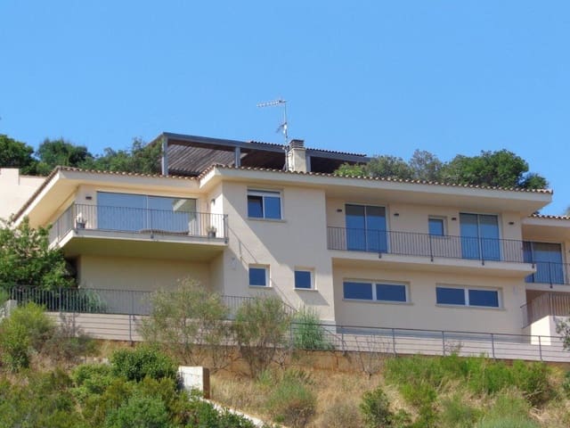 3 slaapkamer Villa te koop in Platja d'Aro, Castell-Platja d'Aro met zwembad - € 978.000 (Ref: 4725528)