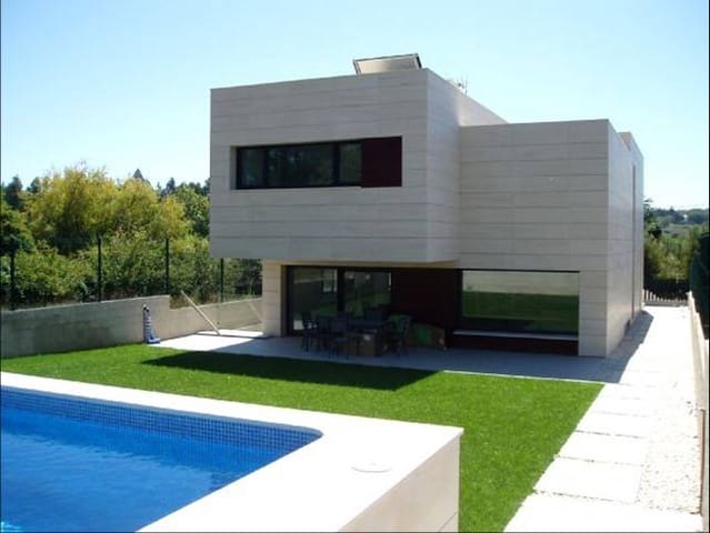 3 soveværelse Villa til salg i Platja d'Aro, Castell-Platja d'Aro - € 390.000 (Ref: 4725552)