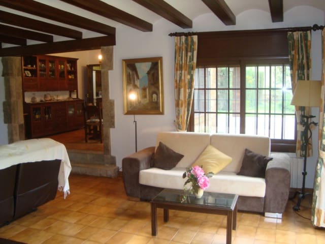 4 soveværelse Finca/Landehus til salg i Santa Cristina d'Aro med swimmingpool - € 1.350.000 (Ref: 6877338)