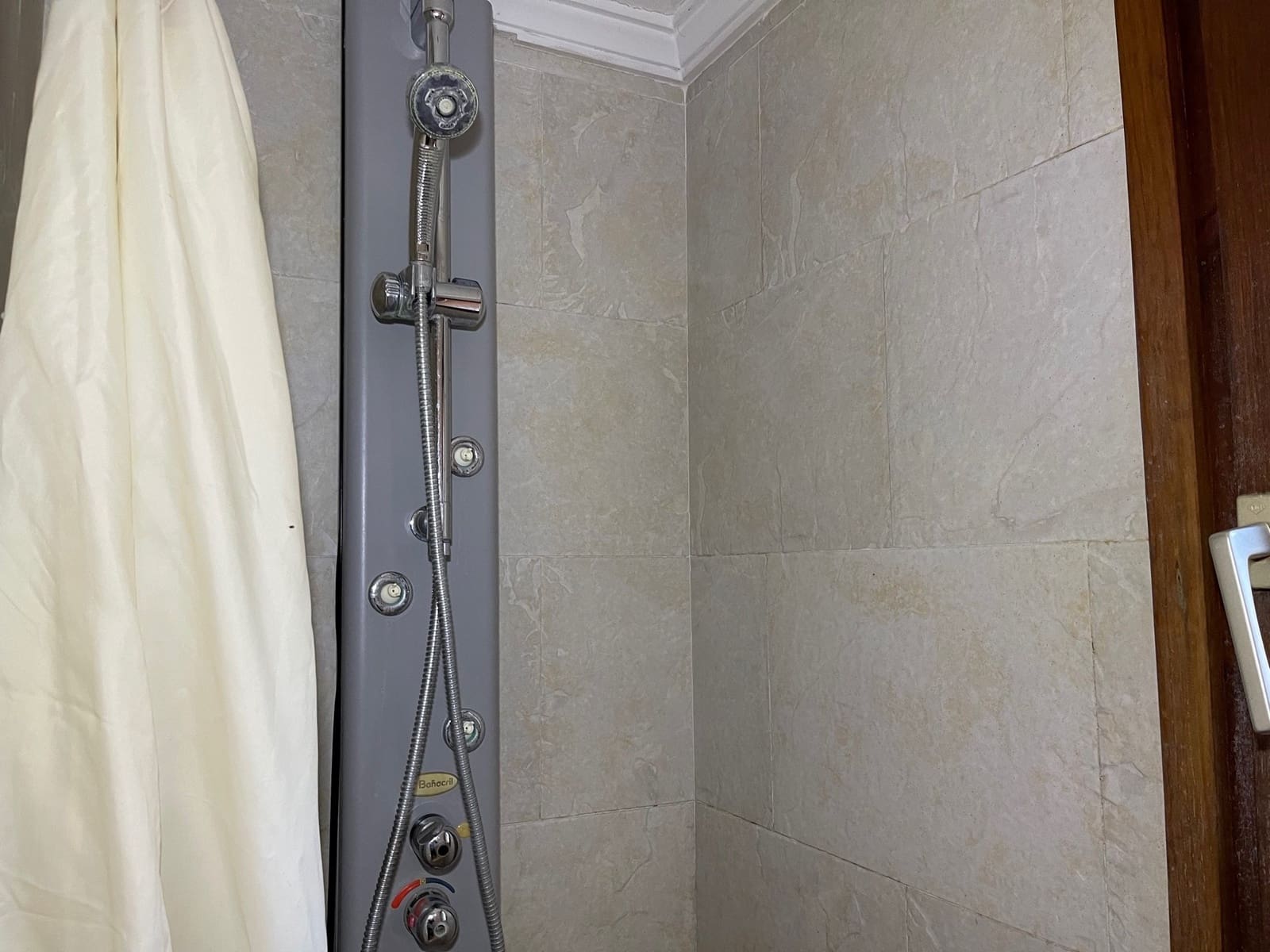 4 makuuhuone Huvila myytävänä paikassa Santa Cristina d'Aro mukana uima-altaan 
autotalli - 489 000 € (Ref: 7290471)