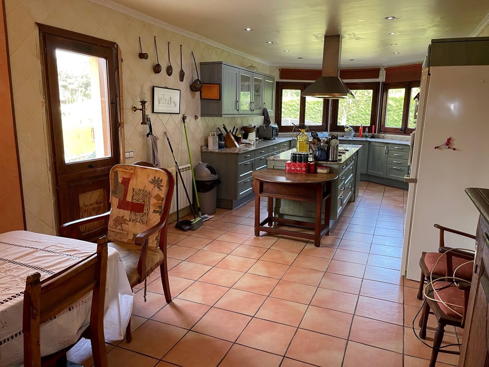 4 makuuhuone Huvila myytävänä paikassa Santa Cristina d'Aro mukana uima-altaan 
autotalli - 489 000 € (Ref: 7290471)