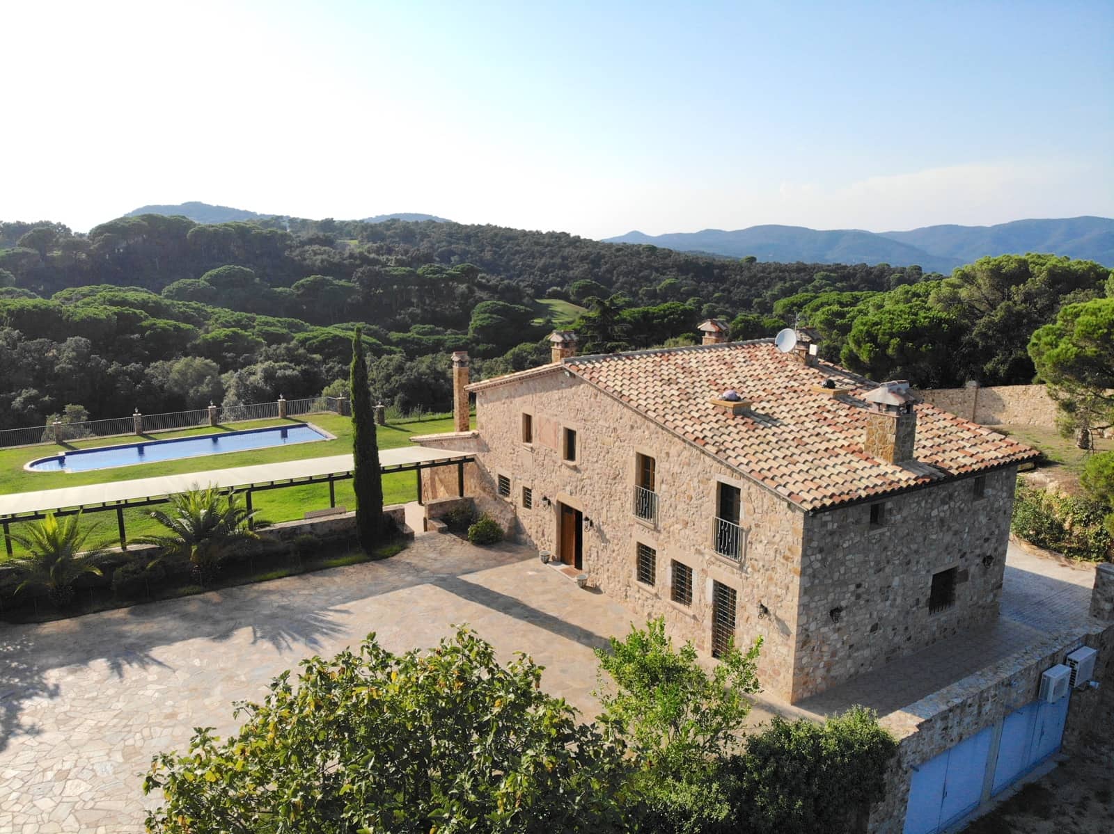 5 soveværelse Finca/Landehus til salg i Santa Cristina d'Aro med swimmingpool - € 2.250.000 (Ref: 7801203)