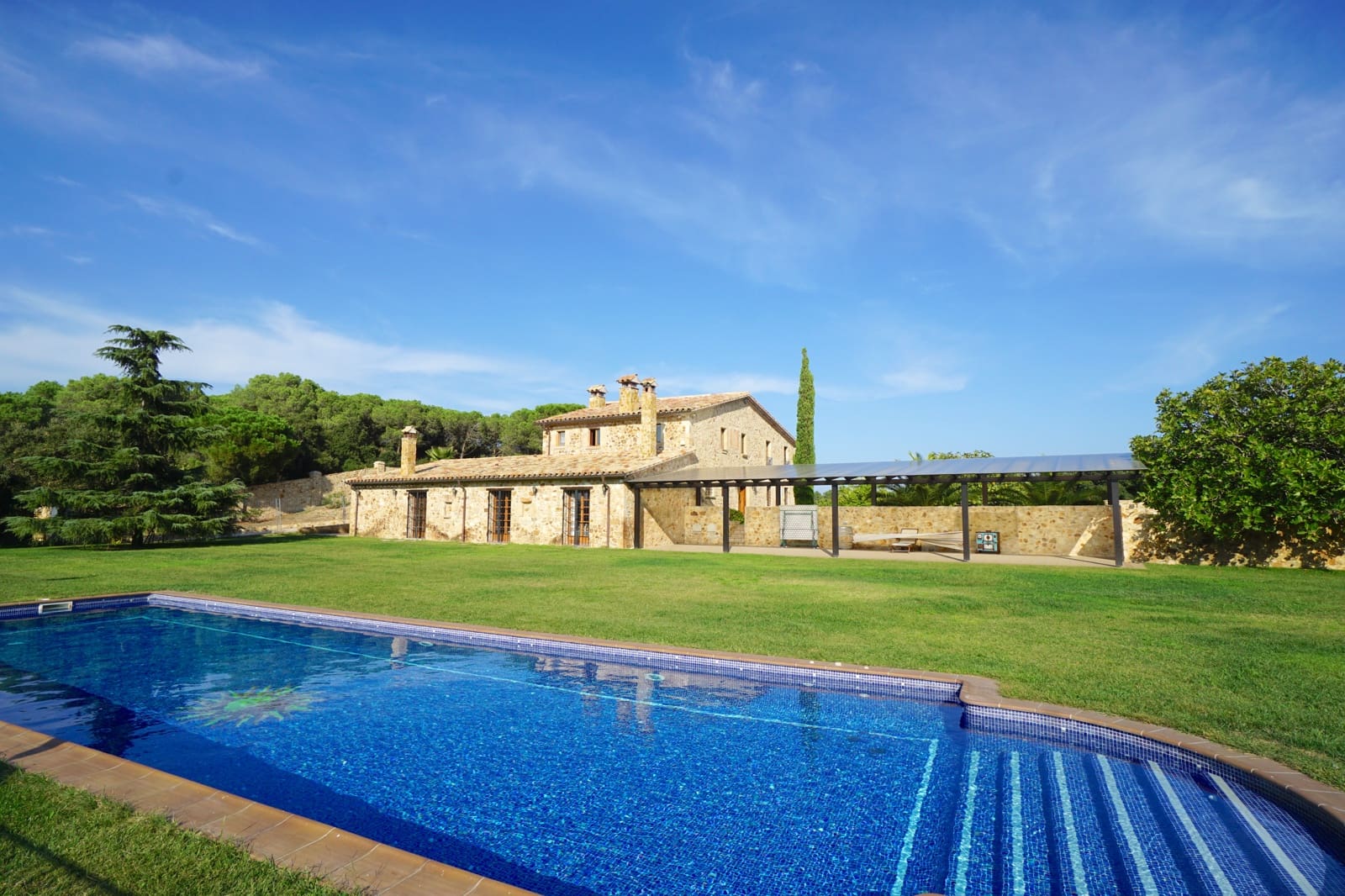 5 soveværelse Finca/Landehus til salg i Santa Cristina d'Aro med swimmingpool - € 2.250.000 (Ref: 7801203)
