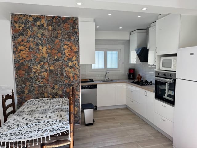 3 soverom Villa til salgs i Santa Cristina d'Aro - € 290 000 (Ref: 8573248)