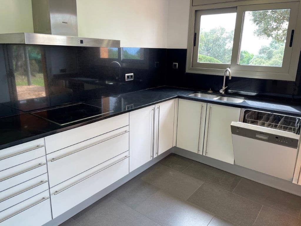 3 soveværelse Lejlighed til salg i Castell-Platja d'Aro med swimmingpool - € 420.000 (Ref: 8731263)