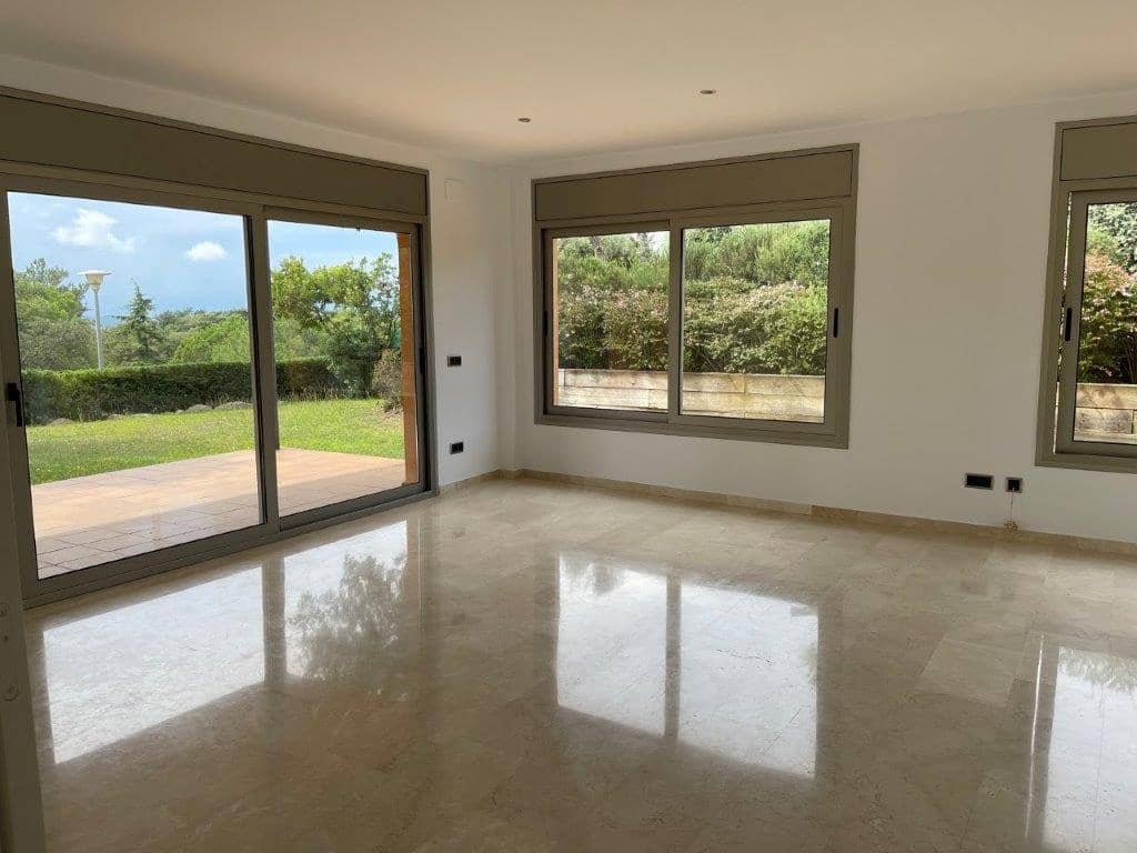 3 soveværelse Lejlighed til salg i Castell-Platja d'Aro med swimmingpool - € 420.000 (Ref: 8731263)