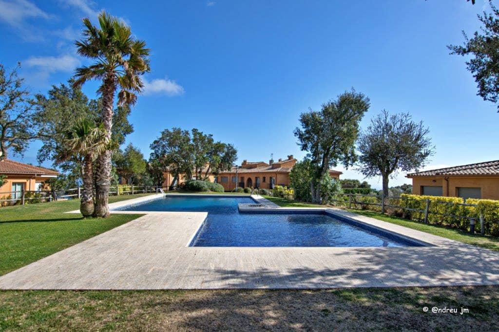 3 soveværelse Lejlighed til salg i Castell-Platja d'Aro med swimmingpool - € 420.000 (Ref: 8731263)