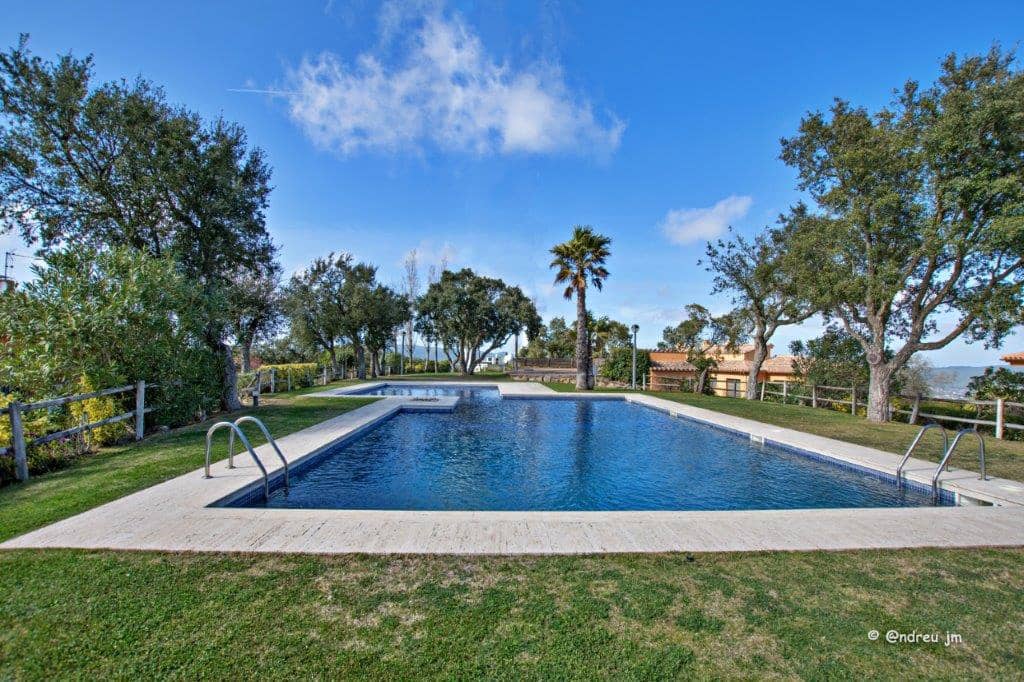 3 soveværelse Lejlighed til salg i Castell-Platja d'Aro med swimmingpool - € 420.000 (Ref: 8731263)