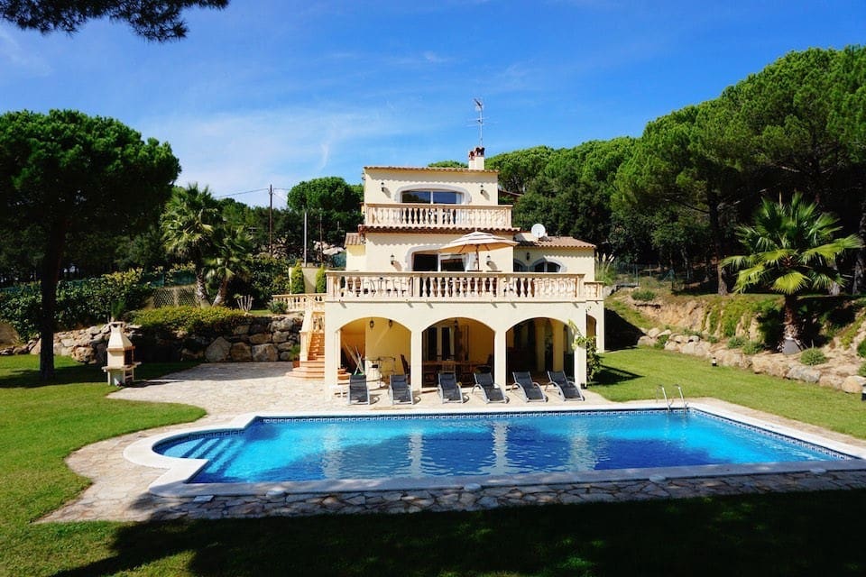 5 soveværelse Villa til salg i Santa Cristina d'Aro med swimmingpool - € 995.000 (Ref: 8917232)