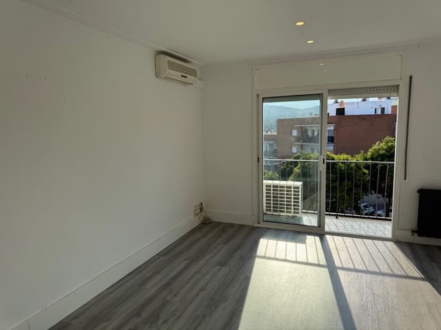 2 soveværelse Lejlighed til salg i Sant Feliu de Guíxols - € 150.000 (Ref: 9130216)