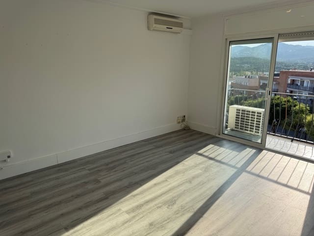 2 soveværelse Lejlighed til salg i Sant Feliu de Guíxols - € 150.000 (Ref: 9130216)