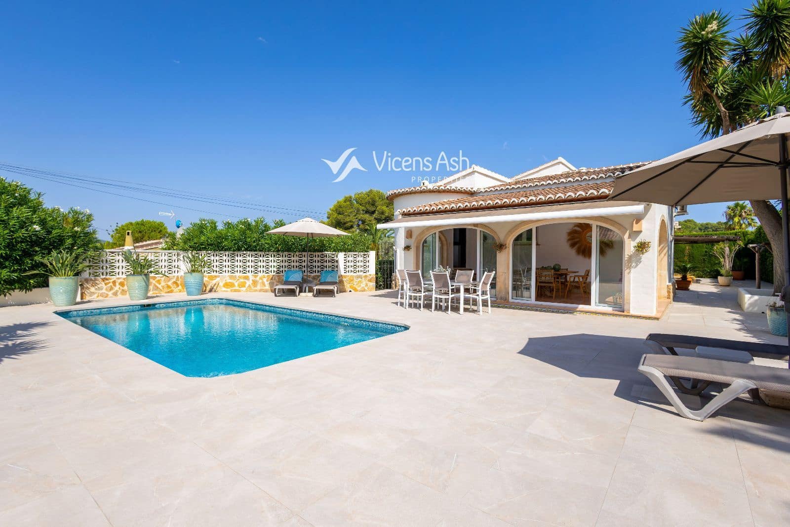 3 soveværelse Byhus til salg i Javea / Xabia med swimmingpool garage - € 695.000 (Ref: 10021569)