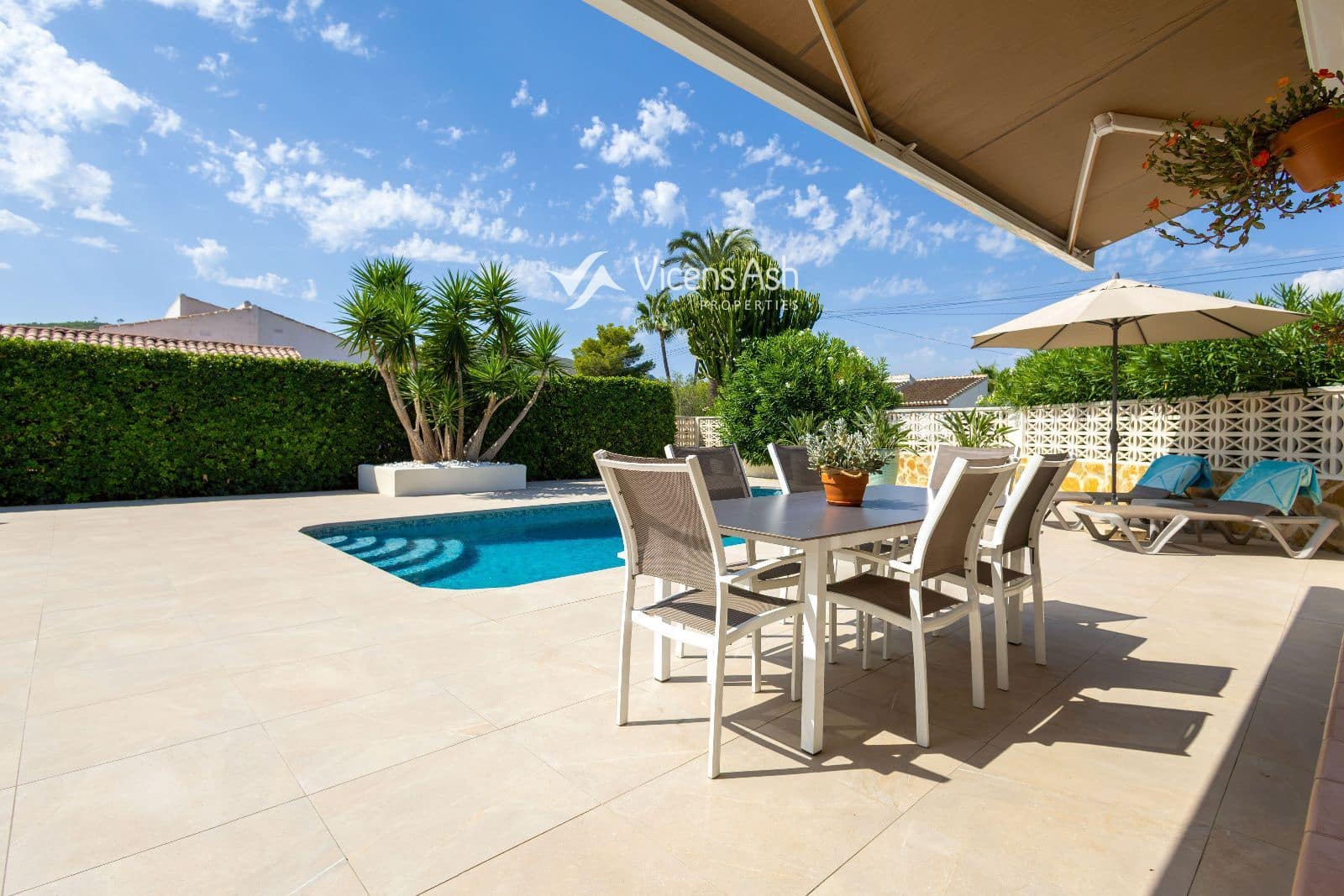 3 soveværelse Byhus til salg i Javea / Xabia med swimmingpool garage - € 695.000 (Ref: 10021569)