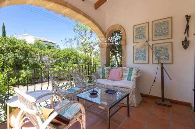 3 sypialnia Willa na sprzedaż w Cap Martí - El Tossalet - Pinomar, Javea / Xàbia z basenem garażem - 620 000 € (Ref: 10033199)
