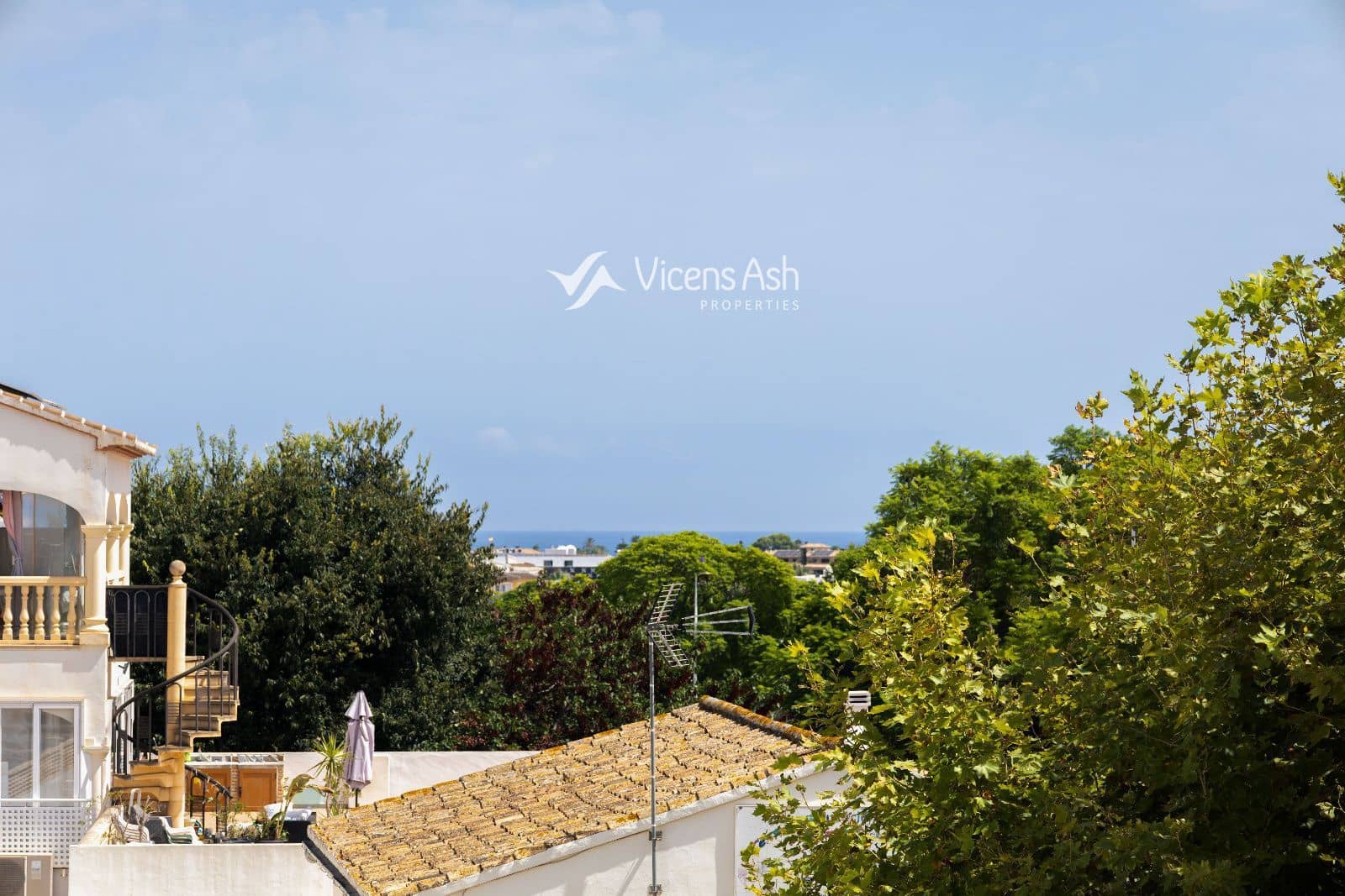 3 slaapkamer Flat te koop in Javea / Xabia met garage - € 285.000 (Ref: 10048361)