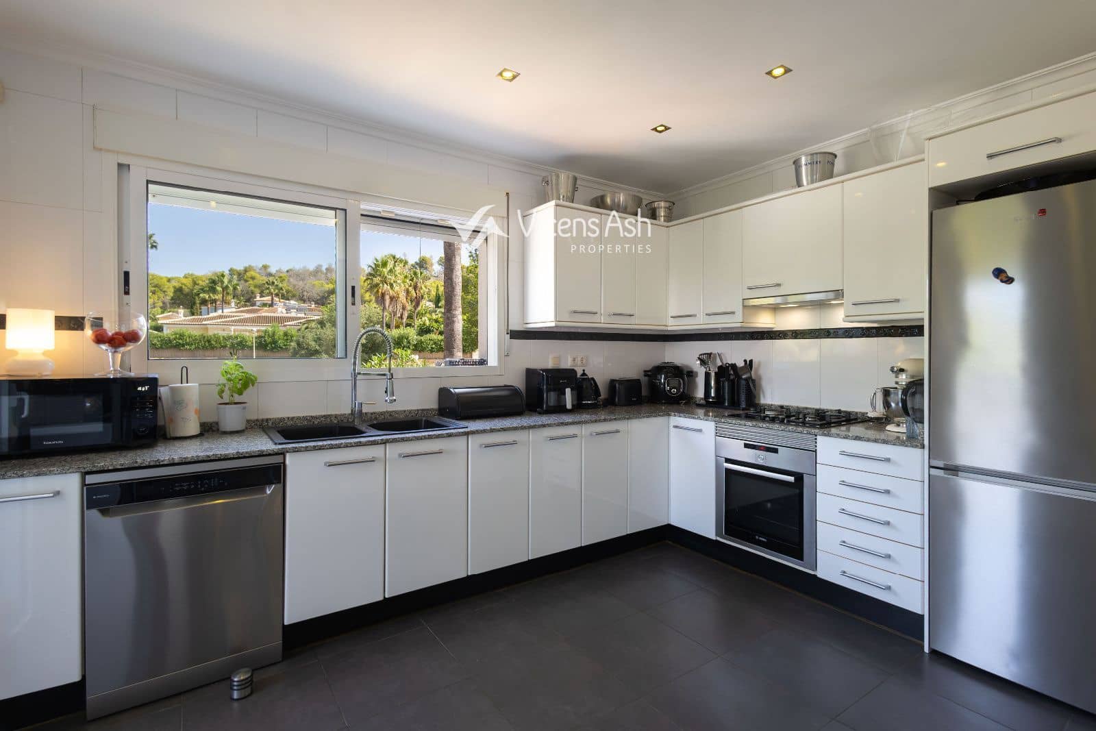 3 slaapkamer Villa te koop in Javea / Xabia met zwembad garage - € 950.000 (Ref: 10048465)