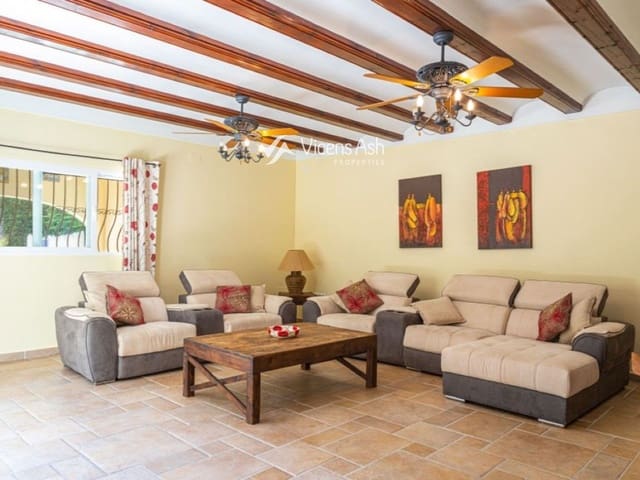 4 sovrum Villa till salu i Partides comunes - Adsubia, Javea / Xàbia med pool - 795 000 € (Ref: 10062801)
