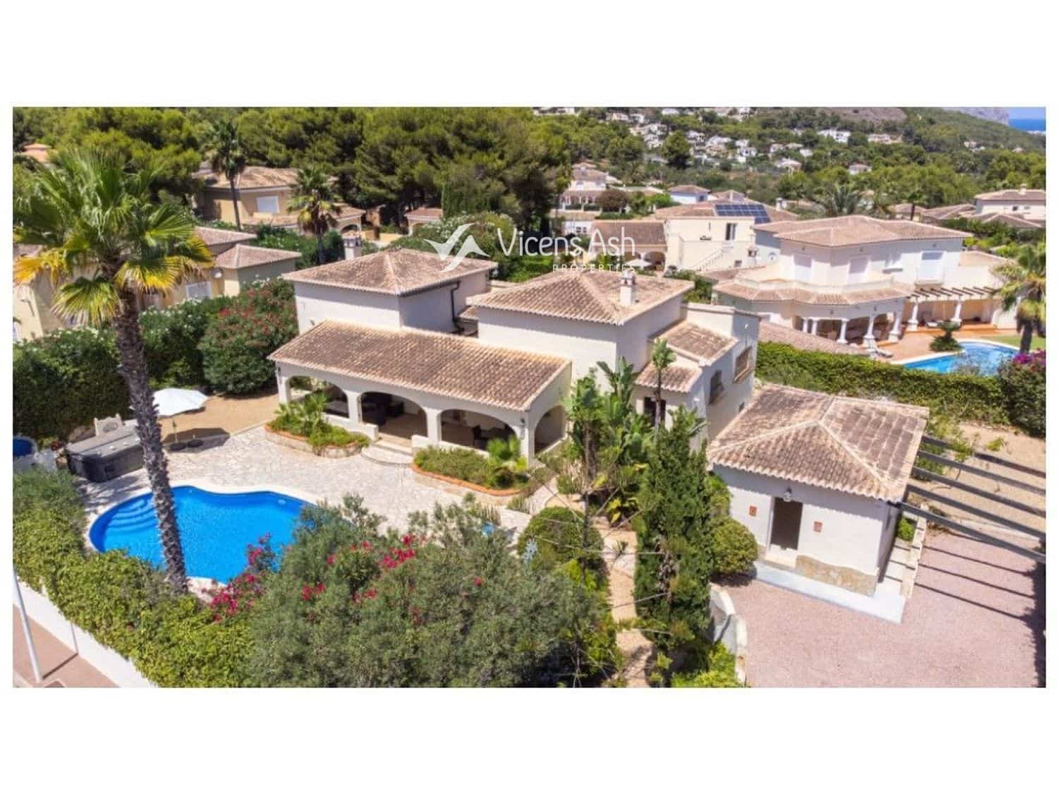 4 sovrum Villa till salu i Javea / Xabia med pool - 795 000 € (Ref: 10062801)