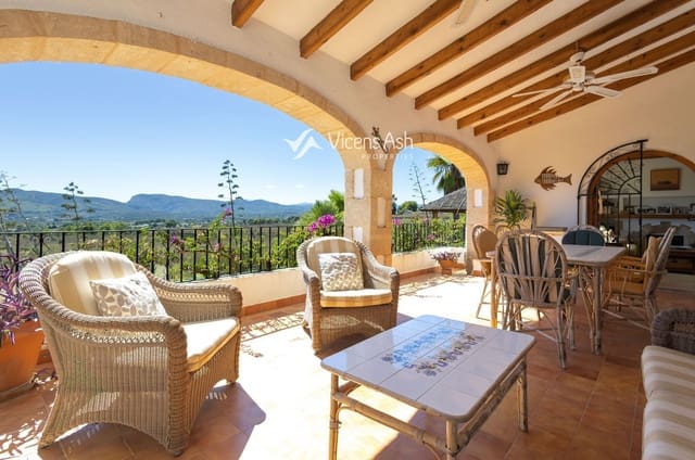 Chalet de 4 habitaciones en Montgó - Ermita, Javea / Xàbia en venta con piscina - 1.100.000 € (Ref: 10082082)