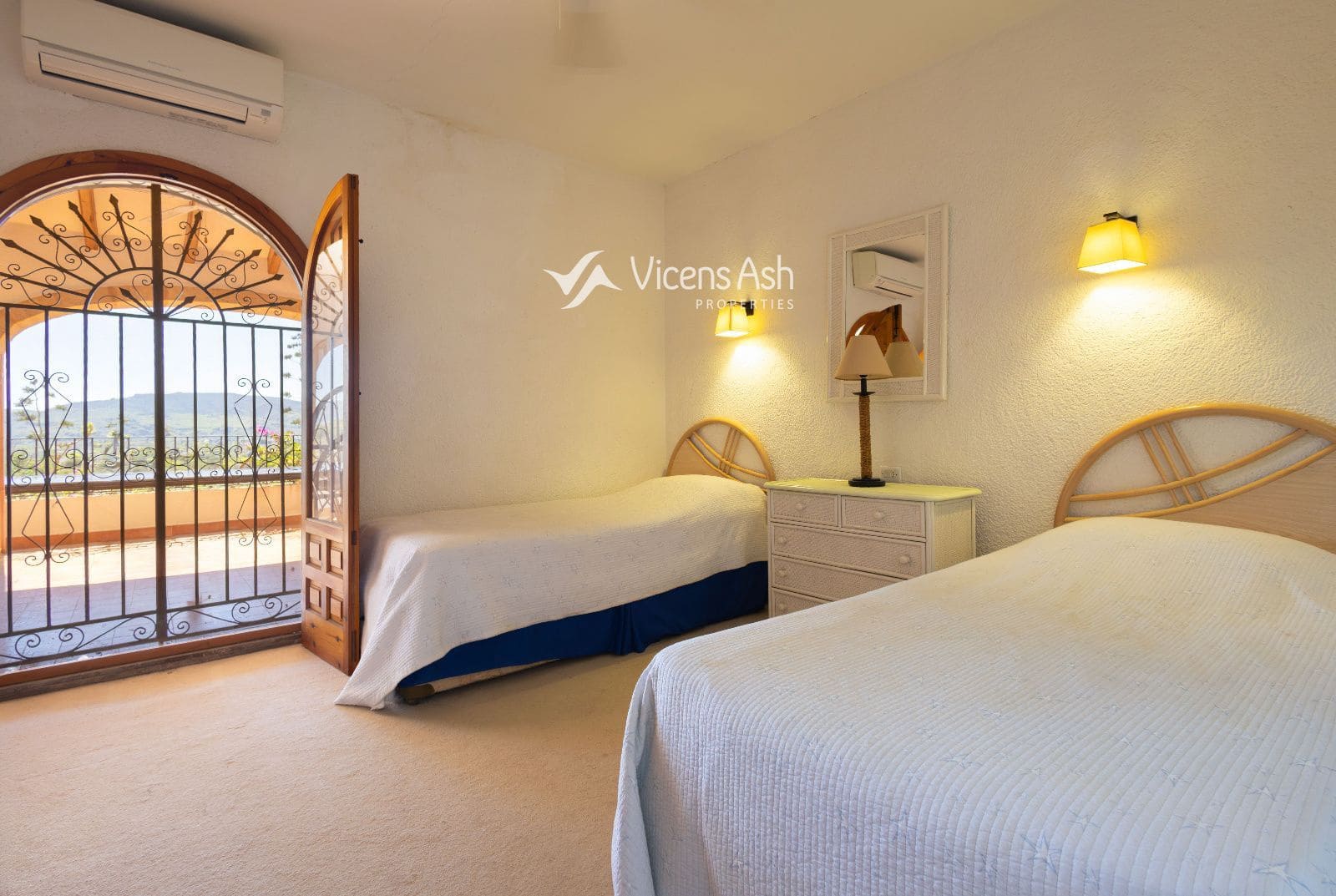 4 slaapkamer Villa te koop in Javea / Xabia met zwembad - € 1.100.000 (Ref: 10082082)