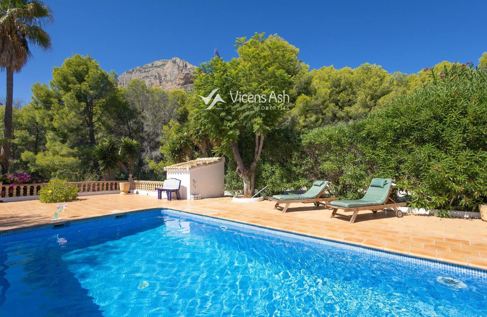 4 slaapkamer Villa te koop in Javea / Xabia met zwembad - € 1.100.000 (Ref: 10082082)