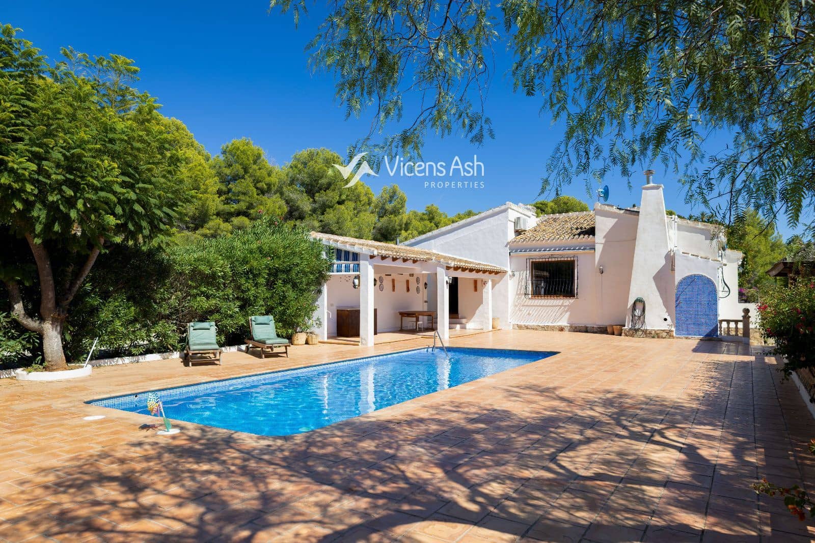 4 slaapkamer Villa te koop in Javea / Xabia met zwembad - € 1.100.000 (Ref: 10082082)