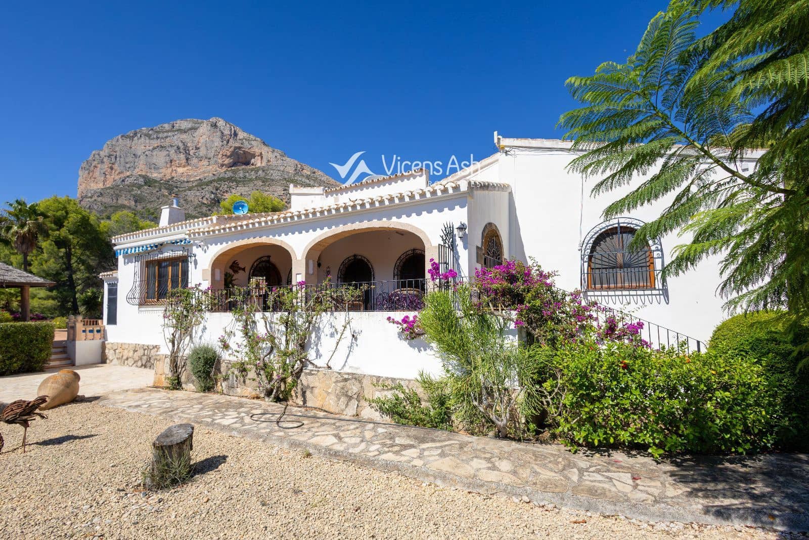 4 slaapkamer Villa te koop in Javea / Xabia met zwembad - € 1.100.000 (Ref: 10082082)
