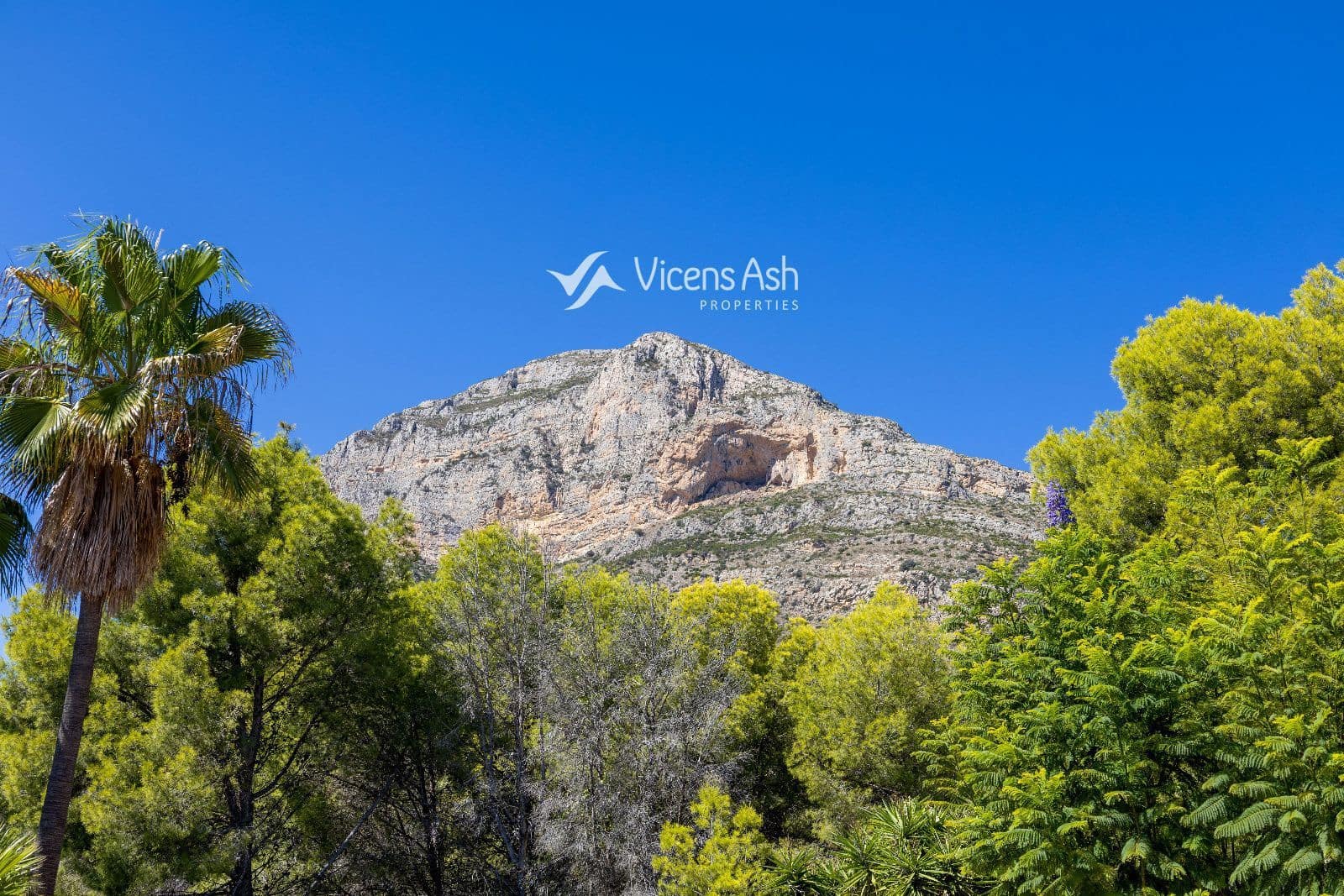 4 slaapkamer Villa te koop in Javea / Xabia met zwembad - € 1.100.000 (Ref: 10082082)