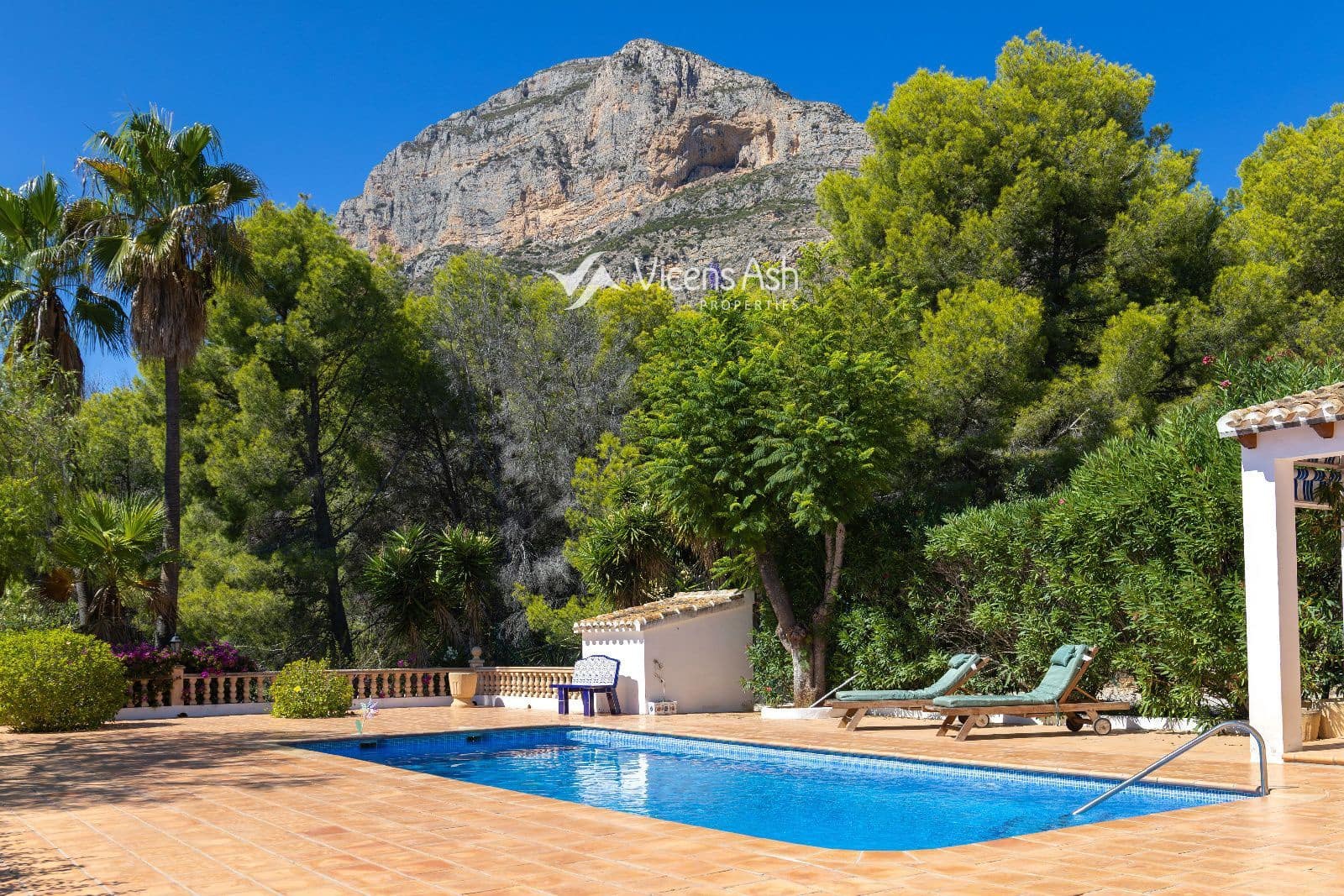 4 slaapkamer Villa te koop in Javea / Xabia met zwembad - € 1.100.000 (Ref: 10082082)