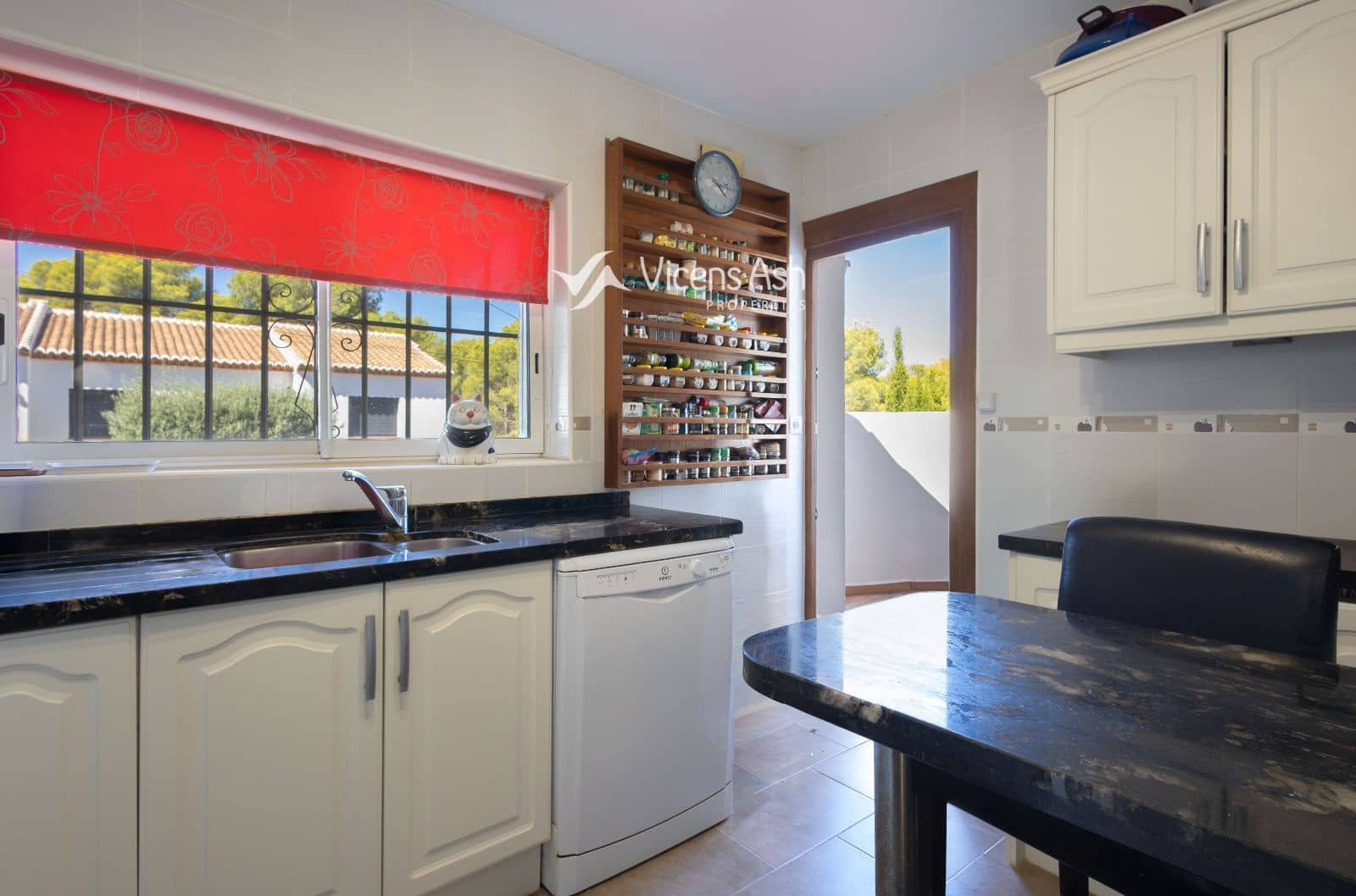 4 slaapkamer Villa te koop in Javea / Xabia met zwembad garage - € 599.000 (Ref: 10086607)