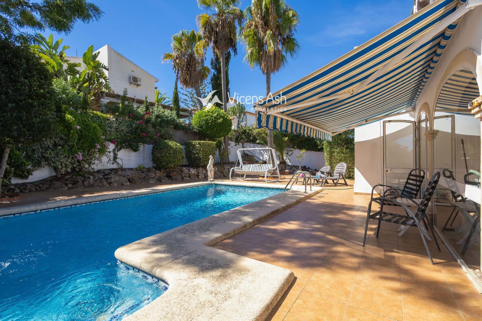 4 slaapkamer Villa te koop in Javea / Xabia met zwembad garage - € 599.000 (Ref: 10086607)