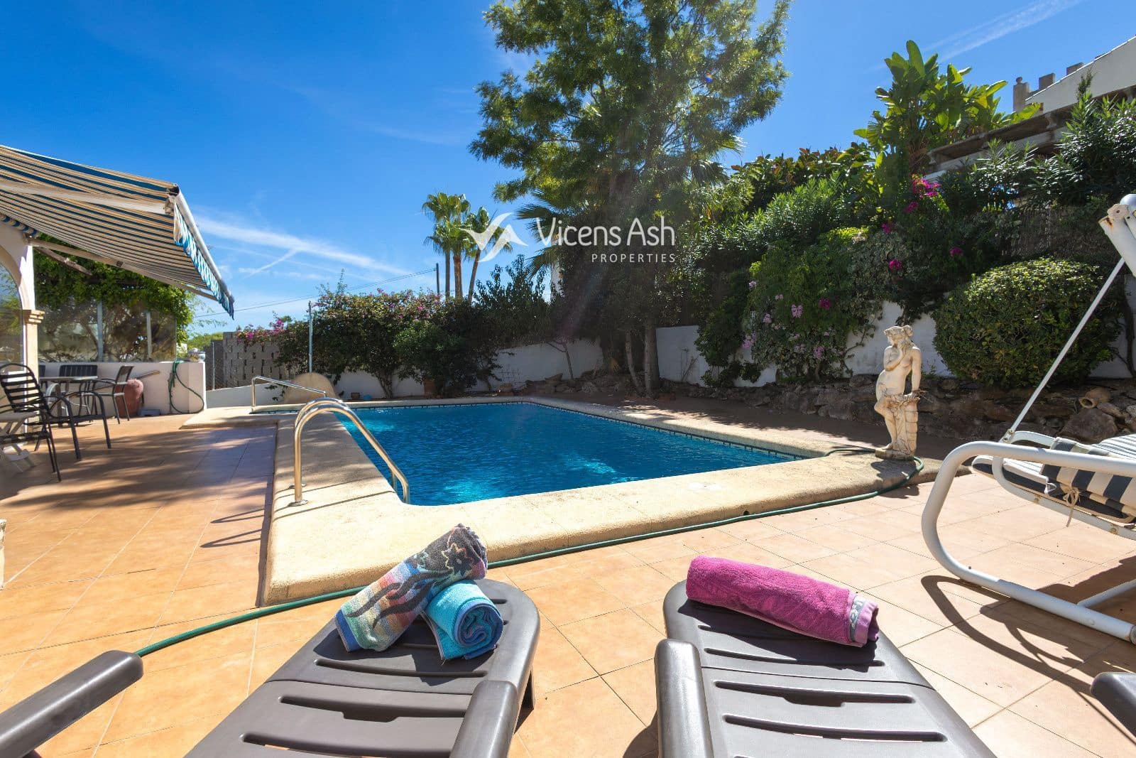 4 slaapkamer Villa te koop in Javea / Xabia met zwembad garage - € 599.000 (Ref: 10086607)