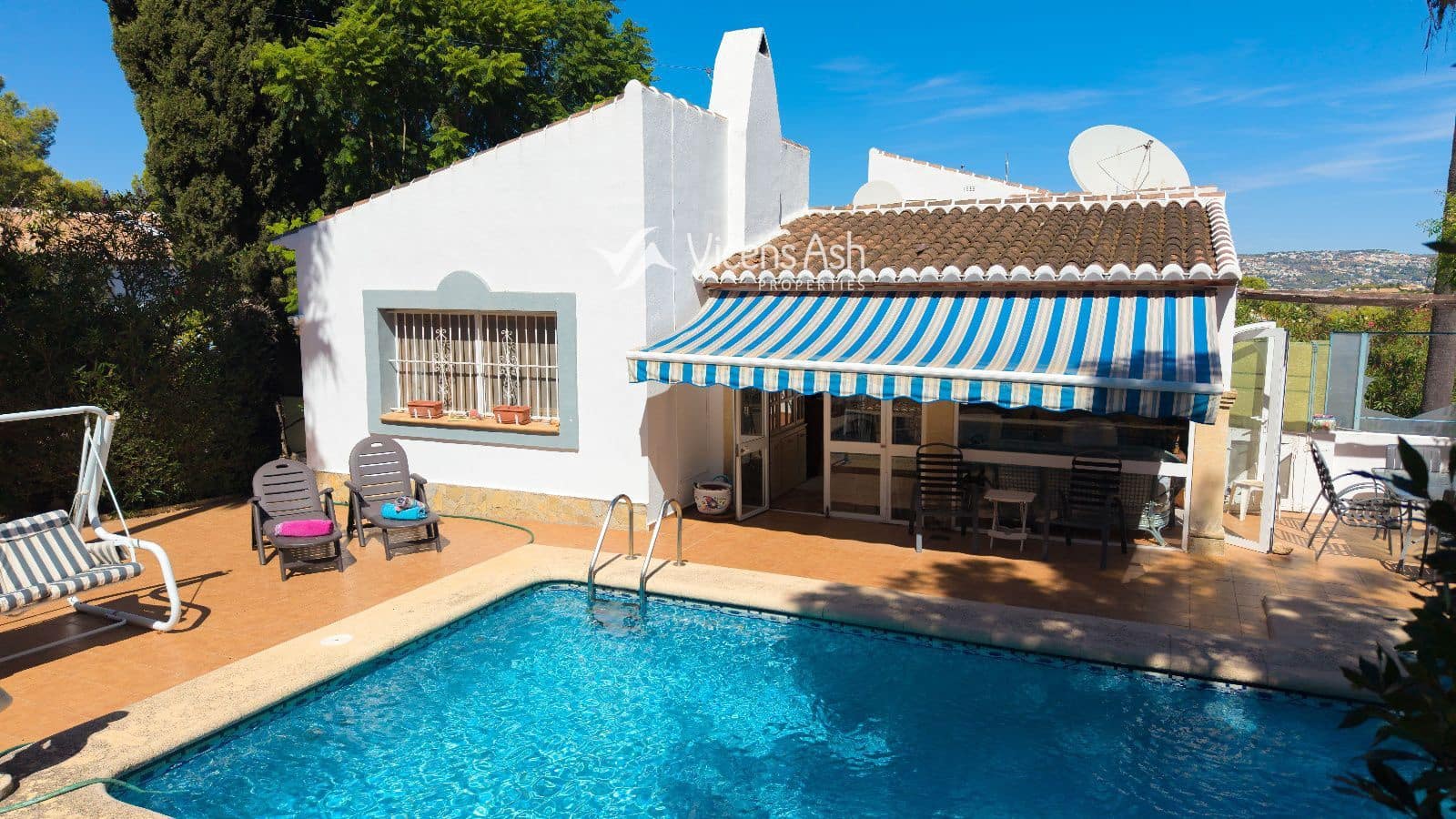 4 slaapkamer Villa te koop in Javea / Xabia met zwembad garage - € 599.000 (Ref: 10086607)