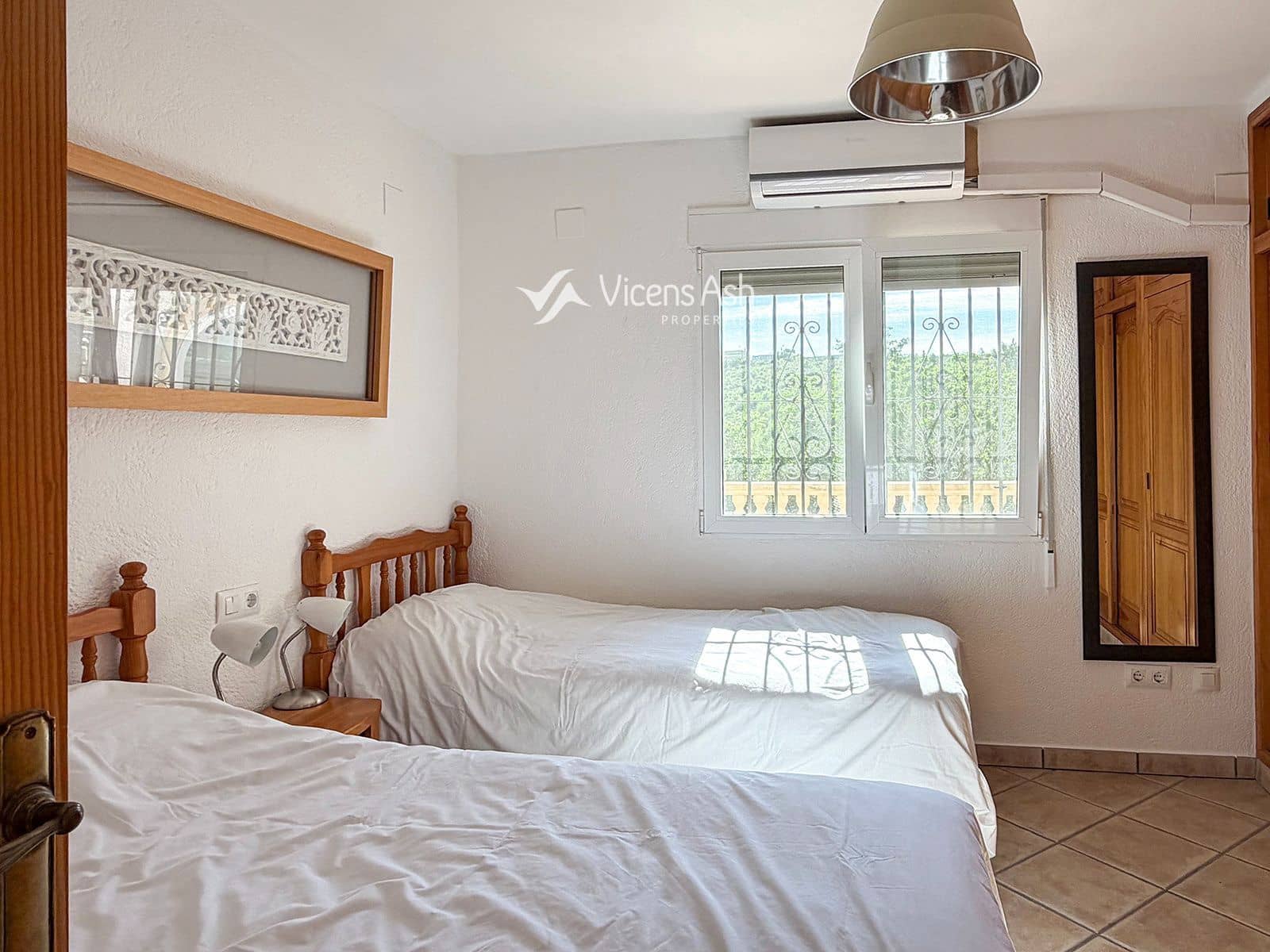 4 bedroom Villa for sale in Adsubia with pool garage - € 880,000 (Ref: 10158480)