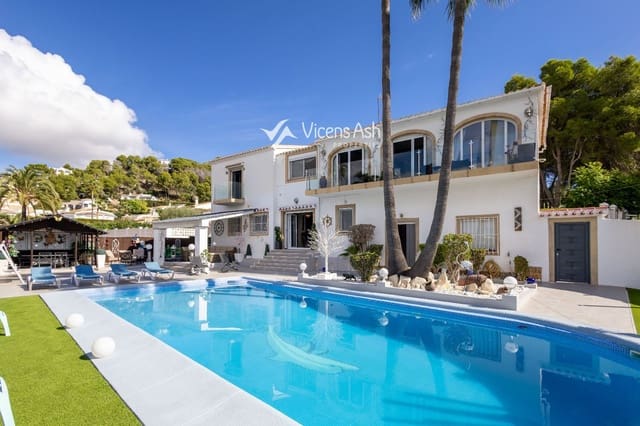 4 soverom Villa til salgs i Partides comunes - Adsubia, Javea / Xàbia med svømmebasseng garasje - € 940 000 (Ref: 10167148)