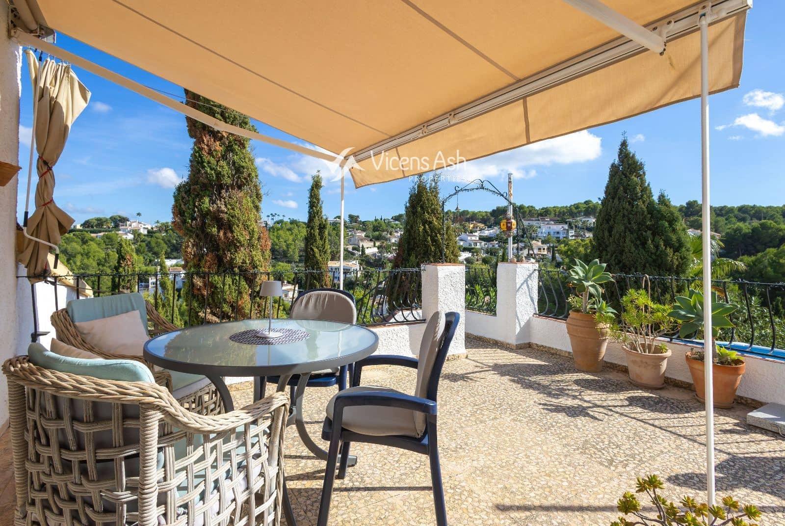 Chalet de 3 habitaciones en Javea / Xàbia en venta con garaje - 400.000 € (Ref: 10167149)