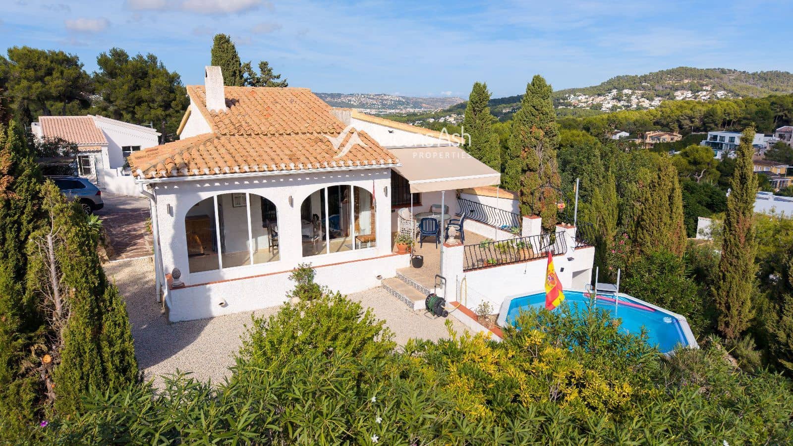 Chalet de 3 habitaciones en Javea / Xàbia en venta con garaje - 400.000 € (Ref: 10167149)