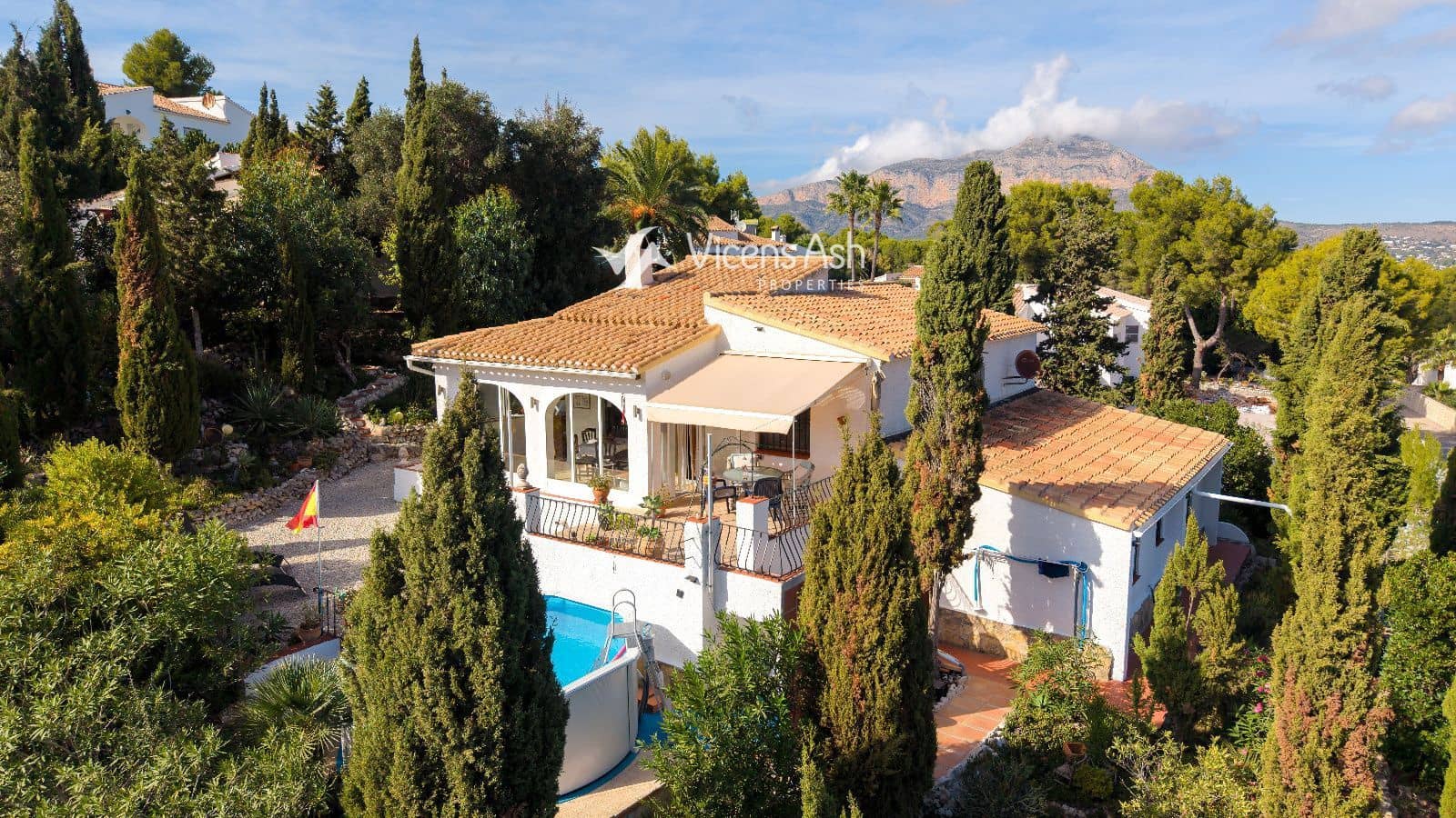 Chalet de 3 habitaciones en Javea / Xàbia en venta con garaje - 400.000 € (Ref: 10167149)
