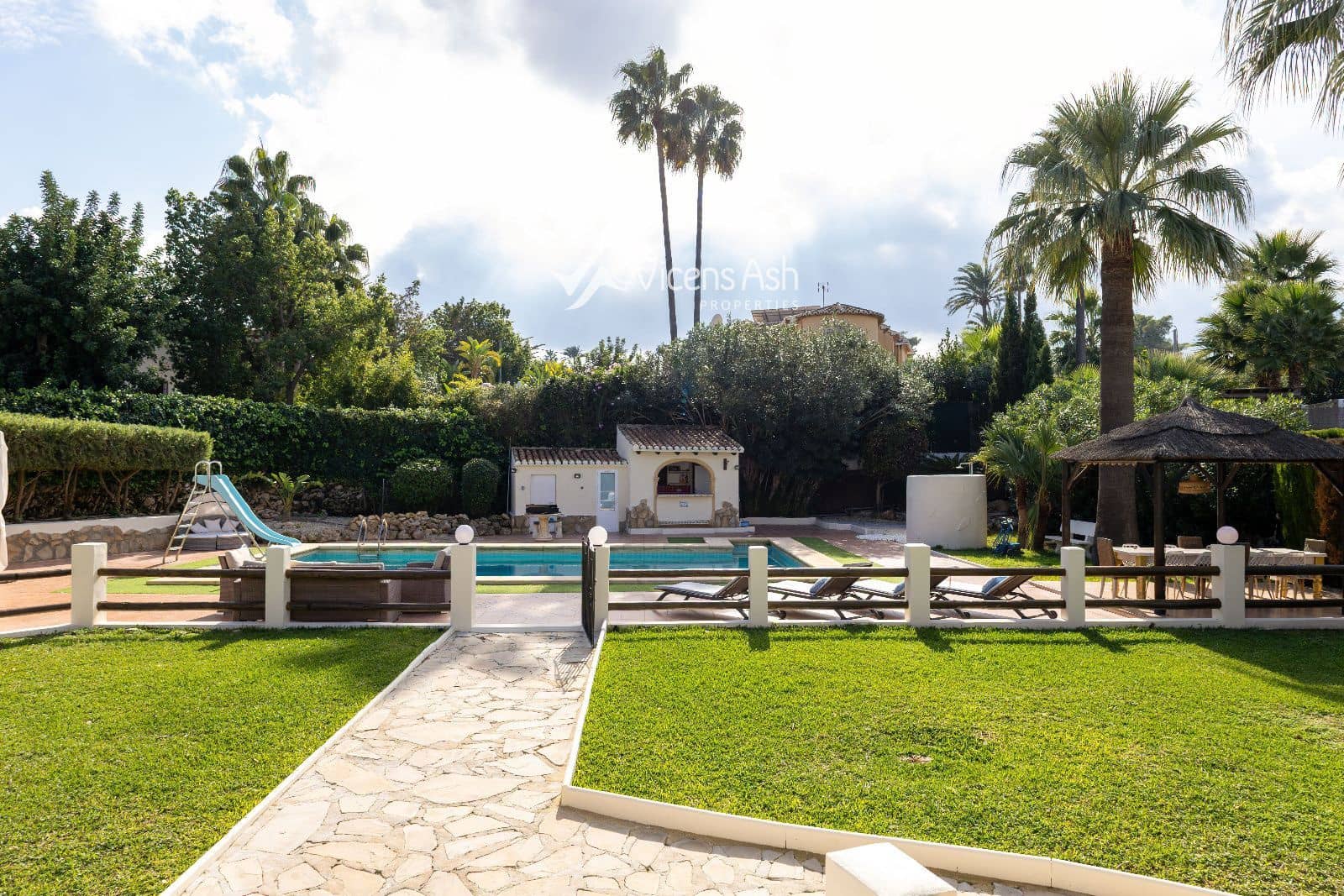 6 chambre Villa/Maison à vendre à Adsubia avec piscine garage - 1 525 000 € (Ref: 10186233)