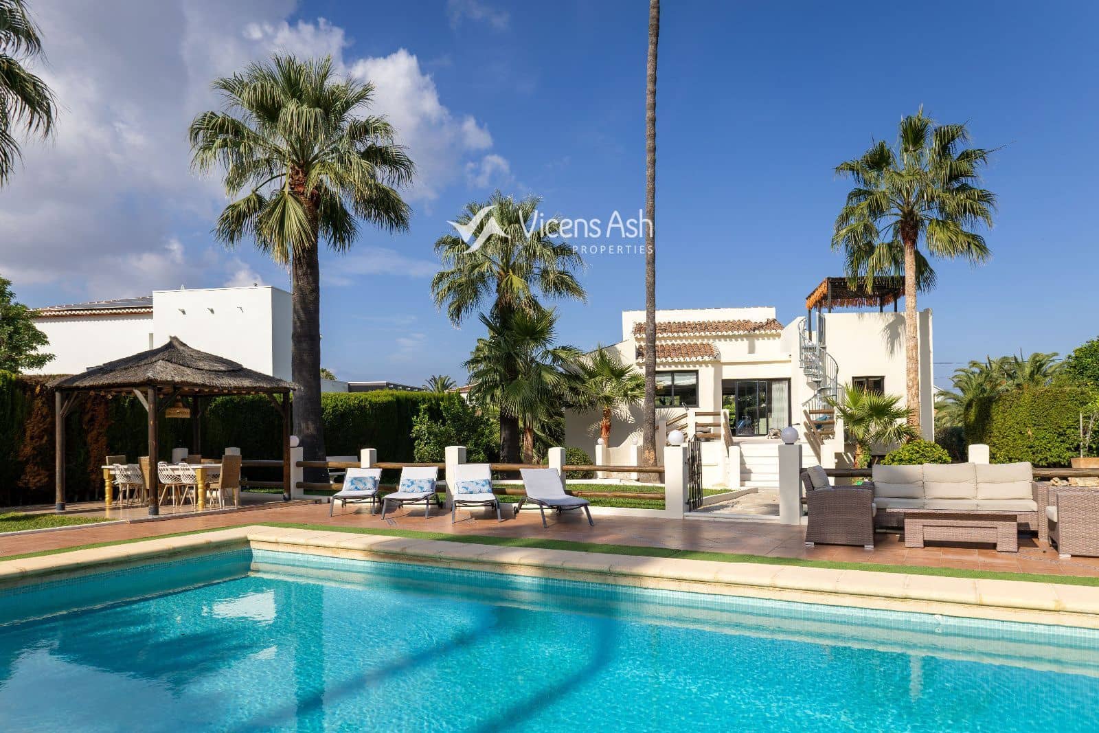 6 chambre Villa/Maison à vendre à Adsubia avec piscine garage - 1 525 000 € (Ref: 10186233)