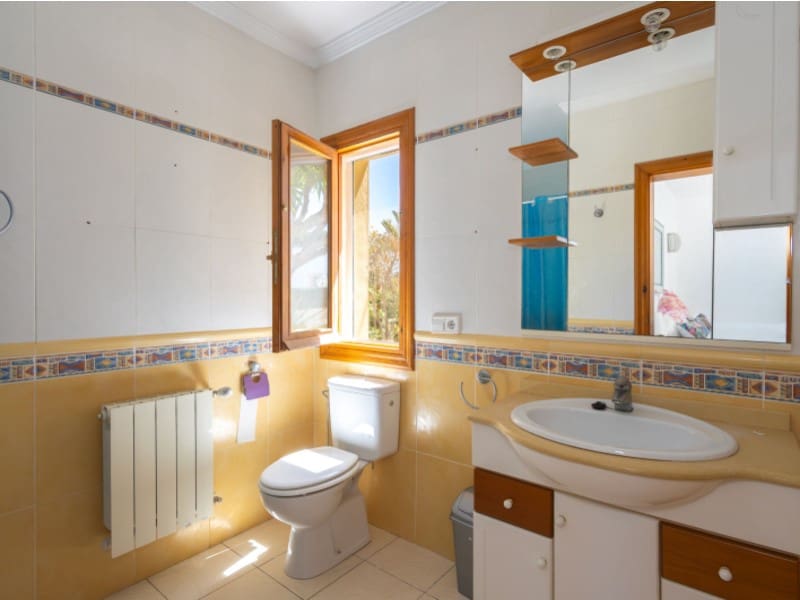 5 chambre Villa/Maison à vendre à Javea / Xabia avec piscine - 1 300 000 € (Ref: 8986263)