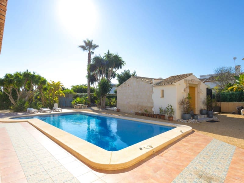 5 chambre Villa/Maison à vendre à Javea / Xabia avec piscine - 1 300 000 € (Ref: 8986263)