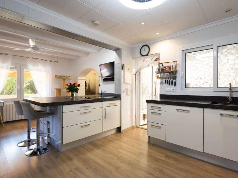 4 makuuhuone Huvila myytävänä paikassa Javea / Xabia mukana uima-altaan 
autotalli - 699 000 € (Ref: 8986270)