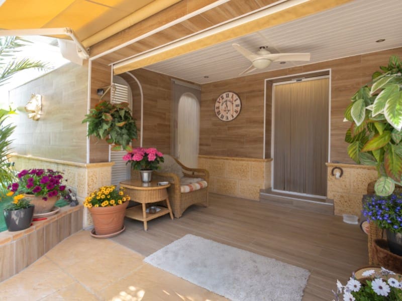 4 makuuhuone Huvila myytävänä paikassa Javea / Xabia mukana uima-altaan 
autotalli - 699 000 € (Ref: 8986270)