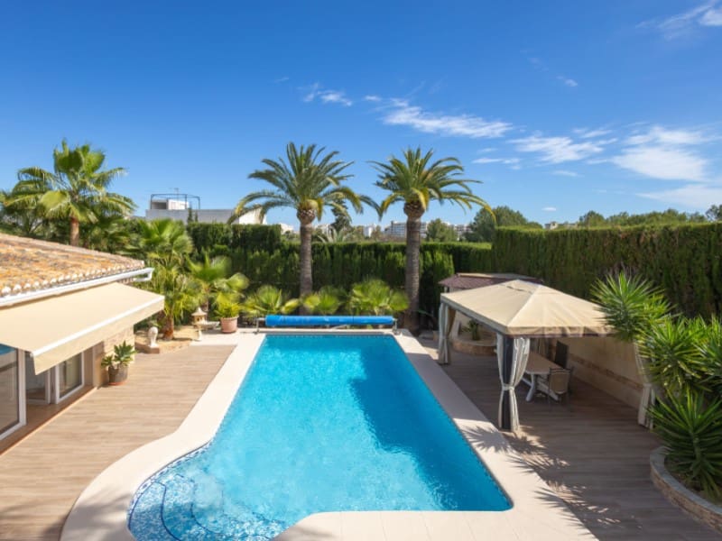 4 makuuhuone Huvila myytävänä paikassa Javea / Xabia mukana uima-altaan 
autotalli - 699 000 € (Ref: 8986270)