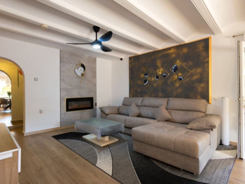 4 makuuhuone Huvila myytävänä paikassa Javea / Xabia mukana uima-altaan 
autotalli - 699 000 € (Ref: 8986270)