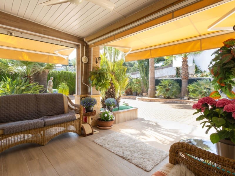 4 makuuhuone Huvila myytävänä paikassa Javea / Xabia mukana uima-altaan 
autotalli - 699 000 € (Ref: 8986270)