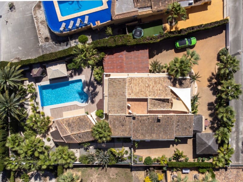 4 makuuhuone Huvila myytävänä paikassa Javea / Xabia mukana uima-altaan 
autotalli - 699 000 € (Ref: 8986270)