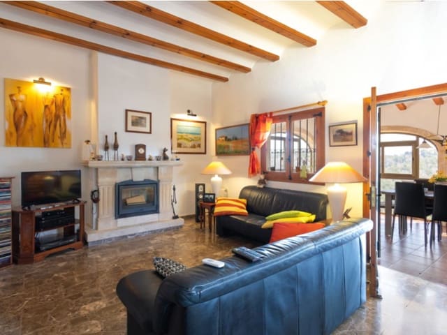 4 soveværelse Villa til salg i Partides comunes - Adsubia, Javea / Xàbia med swimmingpool garage - € 749.000 (Ref: 8986272)