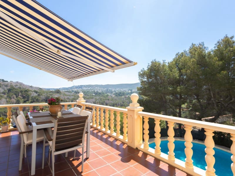 4 soveværelse Villa til salg i Javea / Xabia med swimmingpool garage - € 749.000 (Ref: 8986272)